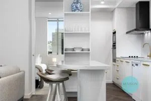 Chic Honeysuckle Apartment - Wickham