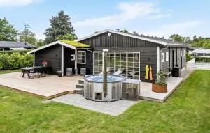 Nice Home In Kirke Hyllinge With Wifi - Skibby