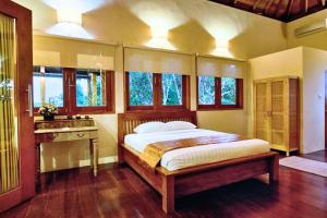 Leah 6 BR Private Pool Villa JU26