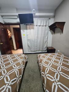 hostal alborada cuenca