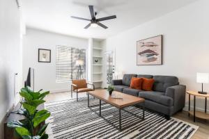 2BR CozySuites at Kierland Commons with pool #04 - 4hvězdičkové hotely ve městě Scottsdale