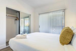 3BR CozySuites at Kierland Commons with pool #14