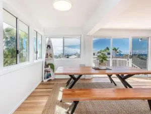 Coastal Home, 500m Walk to Hospital with Ocean Views - Cudgen