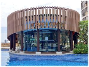 Ideal Budget and Cozy Private Studio with Amazing Pool by SYM C738