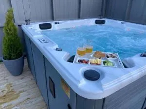 Eksklusiv enebolig med utendørs boblebad - 勒丁恩