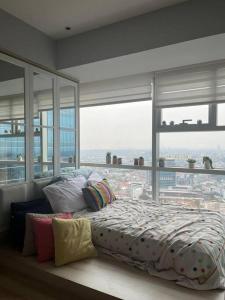 Apartemen one icon residence