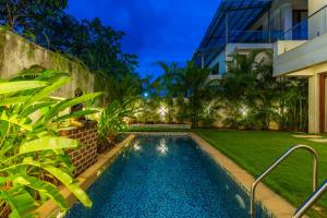 ELIVAAS 3 BHK with Pvt Pool - Azalea