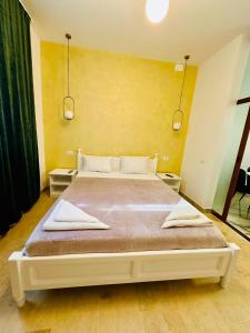 Fabian Apart CenterTown