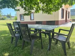 Grupo Gontad Casa Ponteceso Outrabanda 1 - Neaño