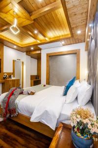 Jannat Resort and Spa Manali A Centrally Heated Himalayas View Resort