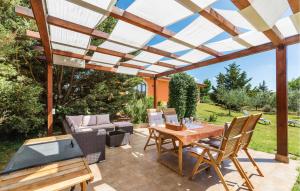 Lovely Home In Galizana With Wifi 