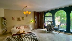 Căn Hộ (Apartment)