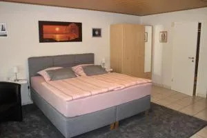 Nettes Appartement - غرفنبرويش