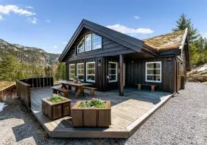 Eribo cabin with panoramic lake & mountain view - Lona