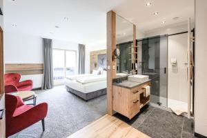 Deluxe Double Room with Balcony room in Hotel Sonnfeld