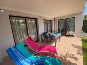 Appartements Appartement de charme T3 avec petit jardin et parking : photos des chambres