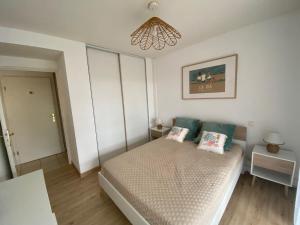 Appartements Appartement de charme T3 avec petit jardin et parking : photos des chambres