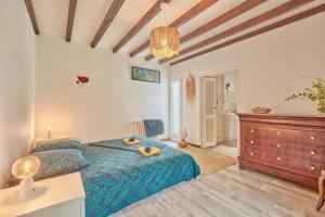 Mas Blanc Monfaucon - Grande maison avec piscine