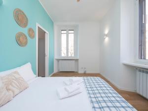 Xenia Apartments - Bright studio near Piazzale Susa