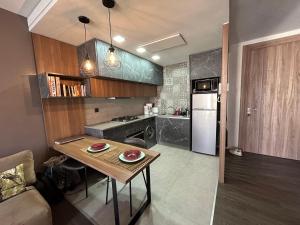 Modern City Centre Apartment