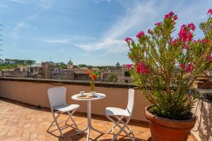 iFlat Campo de Fiori Panoramic Penthouse