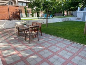 Pool Guesthouse