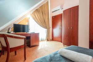 Large Double Room room in Hotel Medūna