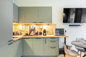 Taste of Paris near Montmartre Sacre Coeur