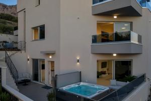 Luxury Apartments Podgora