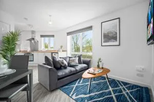 2 Bedroom Deluxe Apt - Off-Street Parking - Wifi - Netflix - 54C - Sleightholme