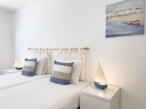 Beach Retreat Steps from the Ocean #1953