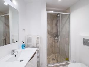 Beach Retreat Steps from the Ocean #1953