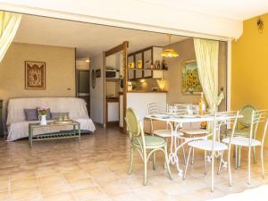Apartment Les Maisons sur la Plage-2 by Interhome
