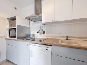 Apartment Beau Rivage-2 by Interhome