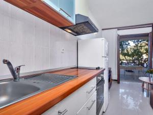 Apartment Rubin-7 by Interhome