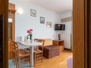 Studio Jerkan 16 by Interhome