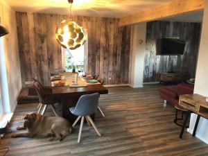 Zu Fuß zum Strand - familienfreundlich zwischen Wismar und Boltenhagen Wallbox am Haus!