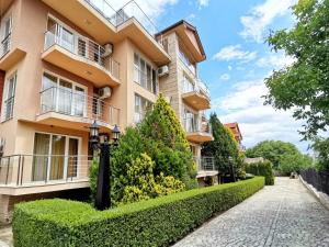 Twins Palace ApartHotel