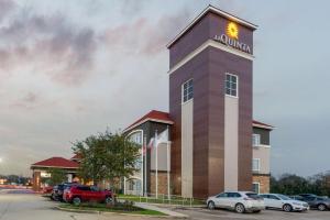 La Quinta by Wyndham Bridge City-Orange