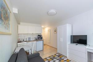 Partizanų studio apartment #4 by Polo Apartments