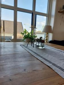 Lovely south-facing patio with grill