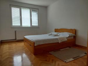 Apartmani Tarsko Jezero Nova Vezanja