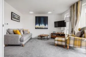 Beautiful house in Poole with parking, all ground floor level - Broadstone