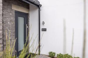 Beautiful house in Poole with parking, 2 bed & 2 bathroom