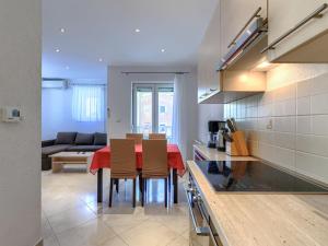 Apartment Rajić-3 by Interhome 