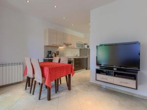 Apartment Rajić-3 by Interhome 