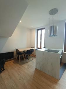 Maisons de vacances # Le Beffroi# Maison# Murol : photos des chambres