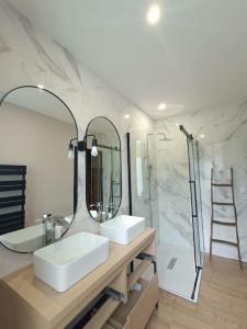 Maisons de vacances # Le Beffroi# Maison# Murol : photos des chambres