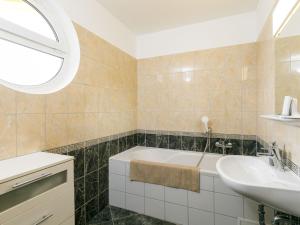 Apartment Summer by Interhome