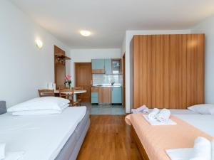 Studio Studio 17 by Interhome